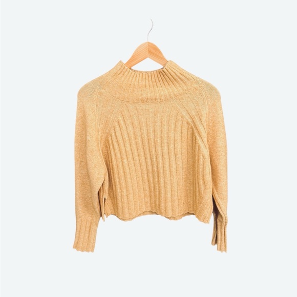 TopShop Ribbed Slightly Cropped Sweater - Picture 1 of 7